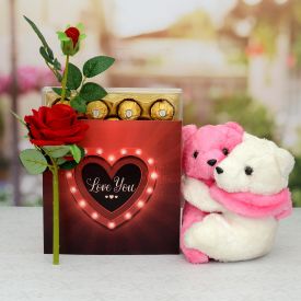 12 Red Roses with Vase and Teddy