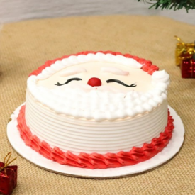green n red Christmas cake