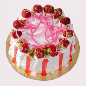 Round Strawberry Cake with Strawberry Topping