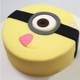 Minion Stuart Cake