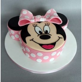 Mickey mouse face cake