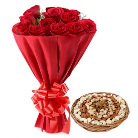 Red rose with dry fruits