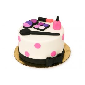 Delicious Fondant Cake