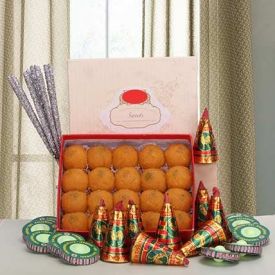 Motichoor laddu With Crakers