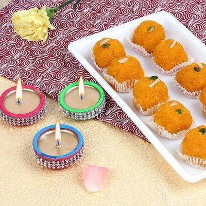 Motichoor laddu With Diya