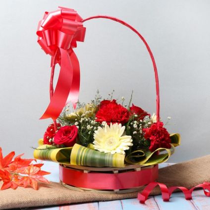 Basket of 15 Gerberas and White roses with 10 Balloons