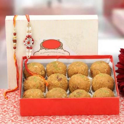 1 kg Besan Ladoo With Rakhi