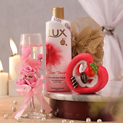 Pink Gel Candle With Bath Care