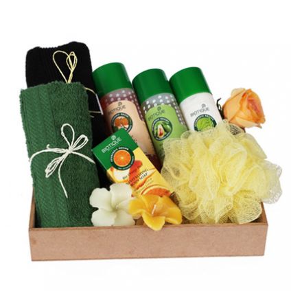 Luxurious Herbal Spa Hamper