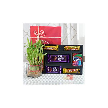 bhaidooj combo gifts hamper