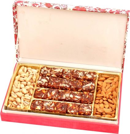 Dry Fruits N Sweets Box